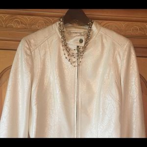 CHICO SIZE 2.5 / 14 FAUX LEATHER JACKET OFF WHITE